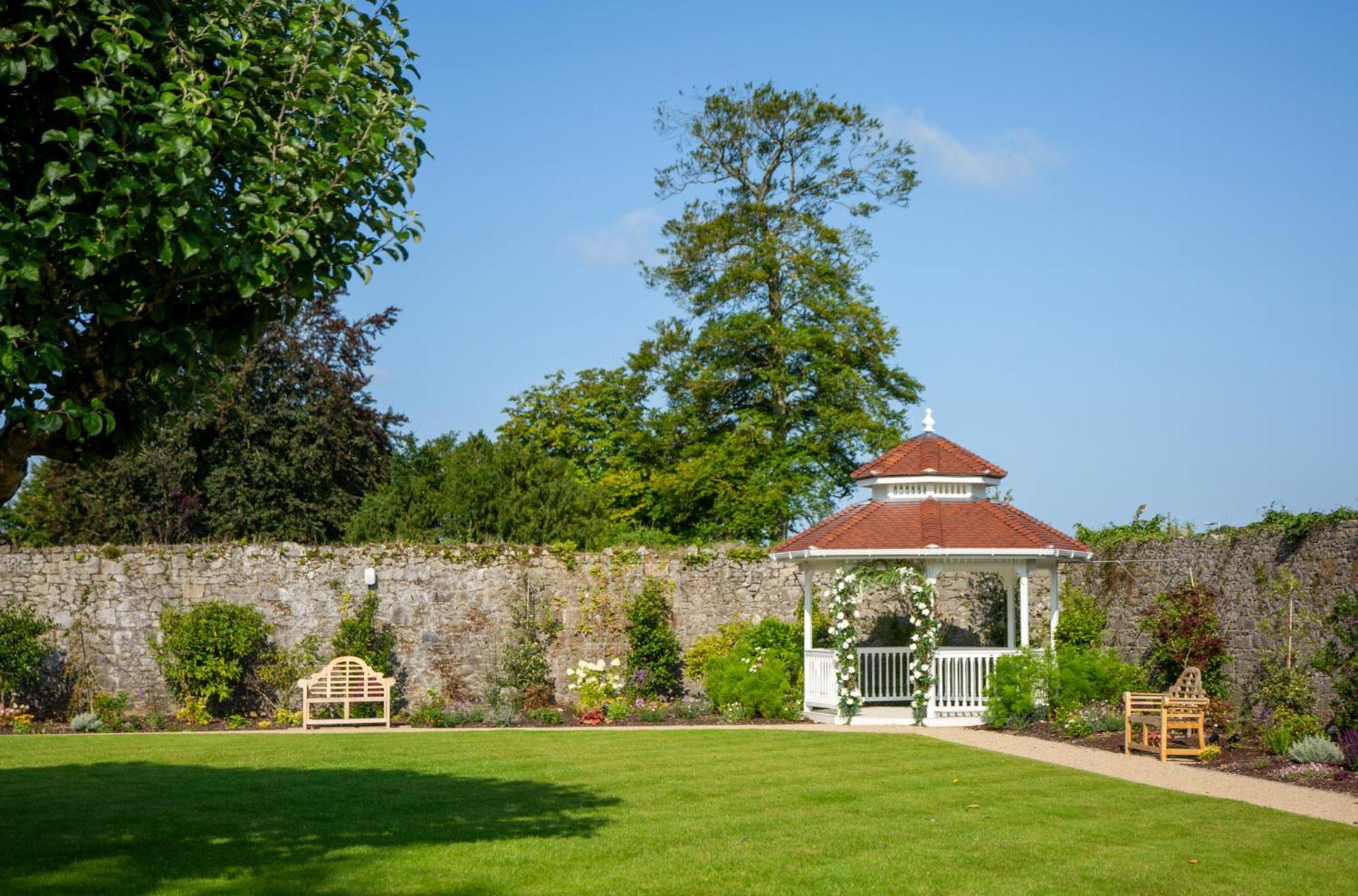 County Arms Birr Exterior foto